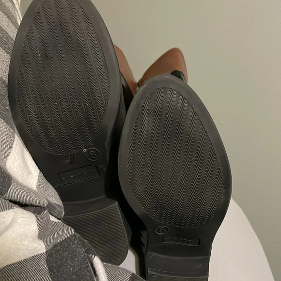 St. John’s Bay vegan leather knee high boots black and brown size 8M - Picture 4 of 5